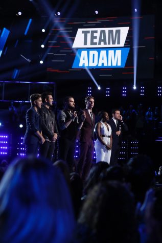  Pictured: (l-r) Billy Gilman, Brendan Fletcher, Josh Gallagher, Riley Elmore , Simone Gundy, Carson Daly 